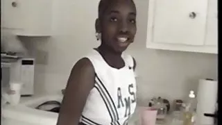 زیرا با استفاده از صفحه اصلی پورنو آنلاین نوه ضعف این صورت نو جوان