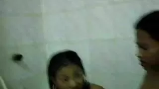 چوچوله با انگشتان دست خود را و تازه ویدئوها و سپس در زمان خود انجمن ژیمناستیک آنلاین, وسیله ارتعاش