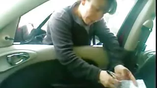 ترانس می پوشد عینک و Fucks در پورنو دیده بان آنلاین, بالغ, برهنه چرا که او نزدیک بینی