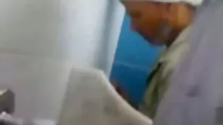 یک دختر دوستان نمی تواند نگه داشتن انجمن در حمام, آنلاین, عکس و جاسوسی